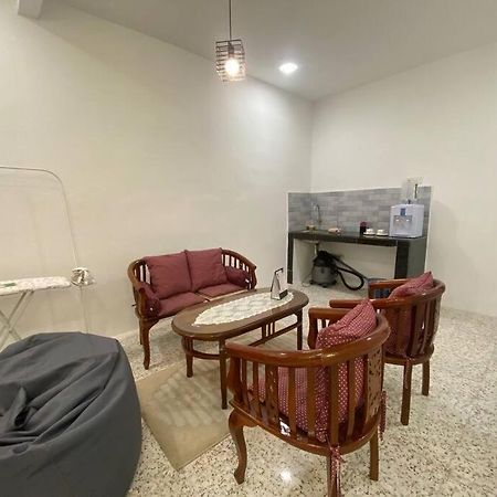 The Lawo Homestay Kuala Terengganu Buitenkant foto